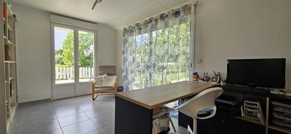 Maison familiale 5 CHAMBRES  avec piscine – 167 m² habitables – Lembras