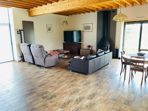 Achat - Maison Alençon 61000 6 pièces 213 m 2 26000 m 2