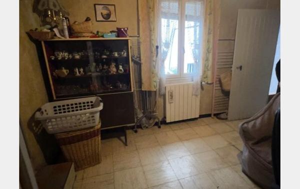 Vente Maison de village avec dependances à rénover Saint-gilles   