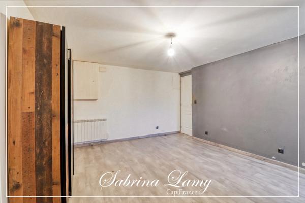 Maison à vendre 8 pièces MAREUIL EN BRIE (51) - longère avec Travaux