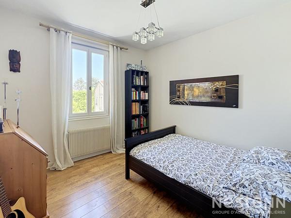 Belle maison familiale de 130m² avec piscine et jardin arboré