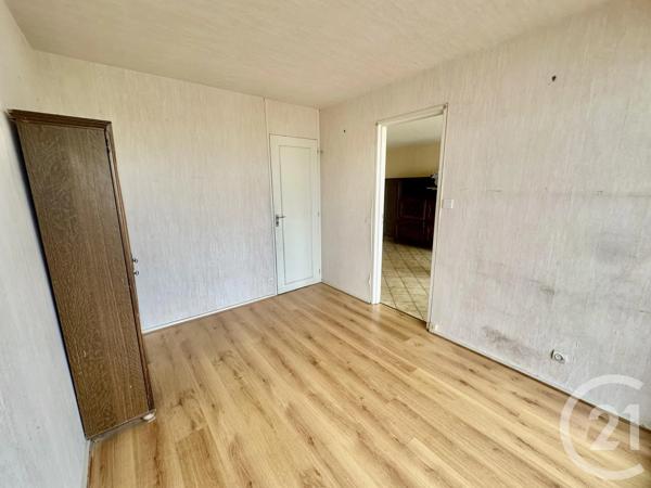 Appartement à vendre  4 pièces - 80,48 m 2   ROANNE  - 42