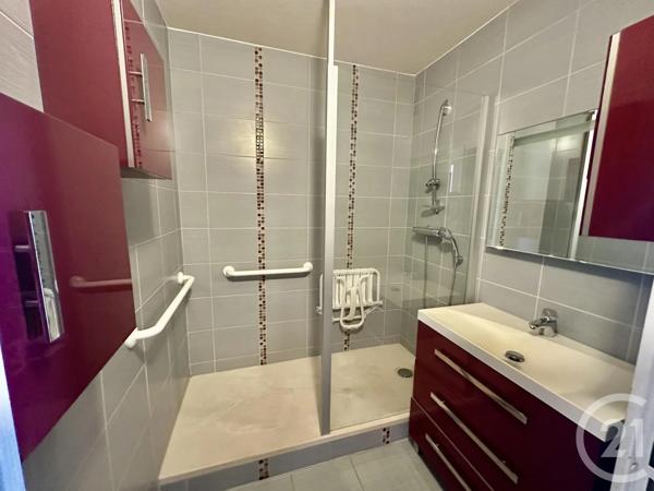Appartement à vendre  4 pièces - 80,48 m 2   ROANNE  - 42
