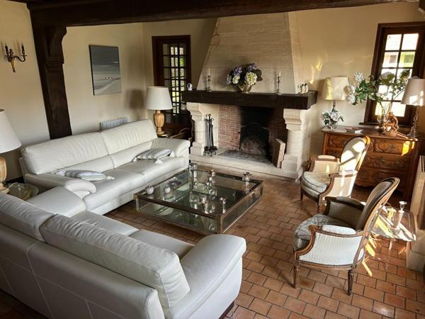 14130 - Maison Normande 7 Pièces avec Piscine 595 000 Euros