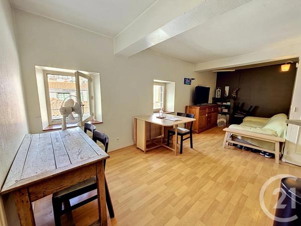 Appartement F4 à vendre  4 pièces - 60 m 2   RIOM  - 63