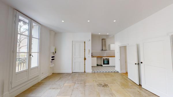 Montpellier (34000) CANOURGUE T3 d'exception place de la Canourgue 54 m² DISPONIBLE IMMEDIATEMENT