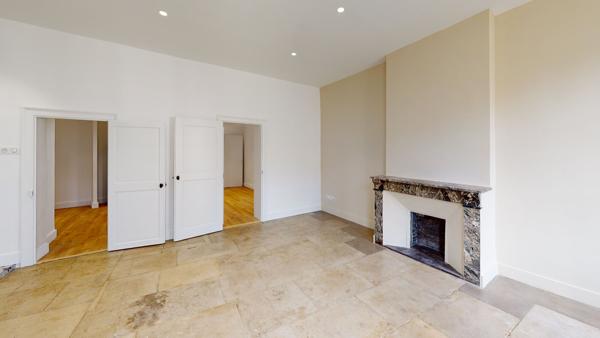 Montpellier (34000) CANOURGUE T3 d'exception place de la Canourgue 54 m² DISPONIBLE IMMEDIATEMENT