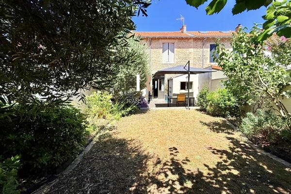 La genette - Maison de ville joliment rénovée avec jardin exposé plein Sud