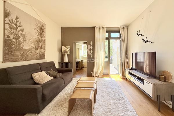 La genette - Maison de ville joliment rénovée avec jardin exposé plein Sud