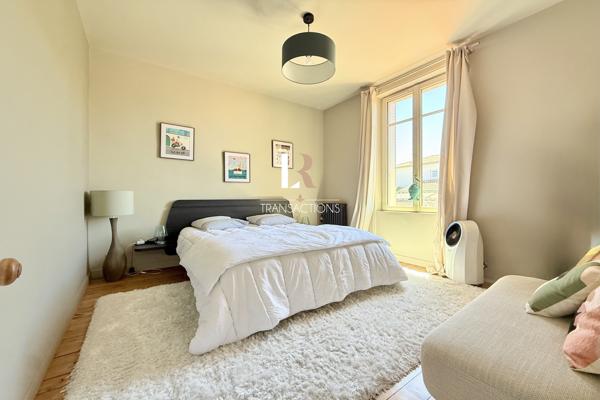 La genette - Maison de ville joliment rénovée avec jardin exposé plein Sud
