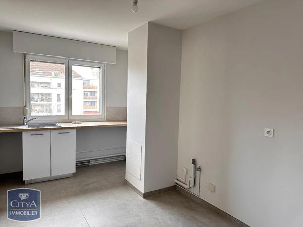 Appartement à louer 3 pièces 78.77m²