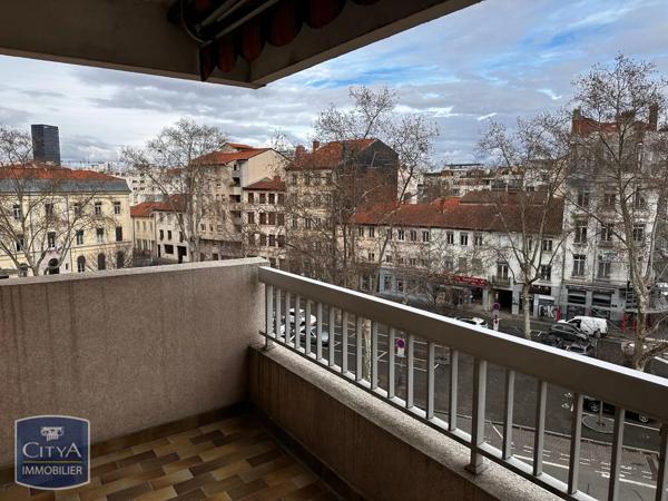 Appartement à louer 3 pièces 78.77m²