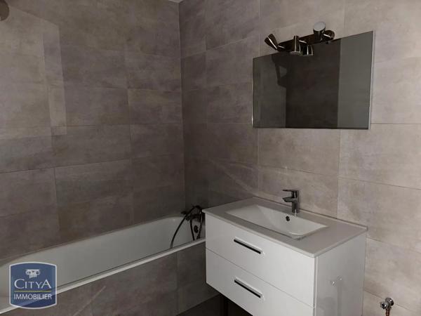 Appartement à louer 3 pièces 78.77m²