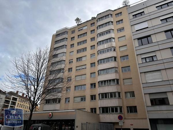 Appartement à louer 3 pièces 78.77m²