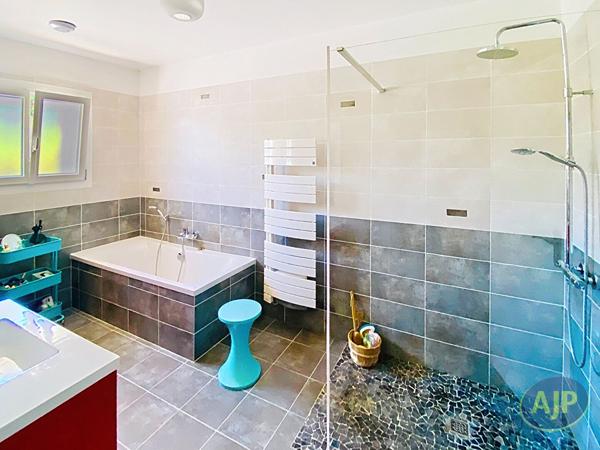 Vente maison Lesparre Medoc : 296 800 € - AJP Lesparre Immobilier