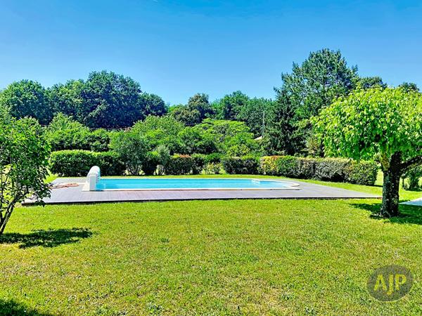 Vente maison Lesparre Medoc : 296 800 € - AJP Lesparre Immobilier