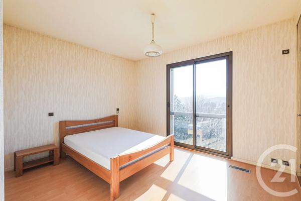 Maison à vendre  7 pièces - 253 m 2   CLAIX  - 38
