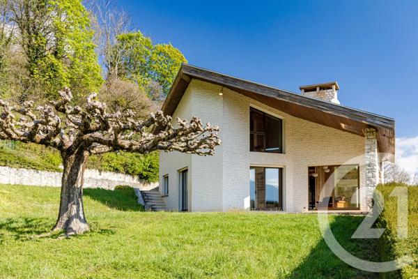 Maison à vendre  7 pièces - 253 m 2   CLAIX  - 38