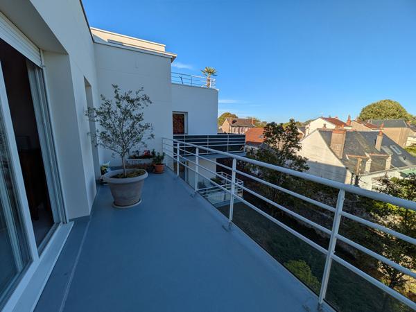 T3 - TOURS NORD - BALCON - PARKING