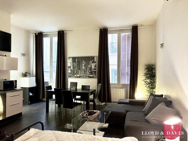 CENTRE VILLE DE MARSEILLE-PLATEAU DE 200m2 à proximité du Vieux-Port. DOUBLE DESTINATION PROFESSIONNELLE ET HABITATION