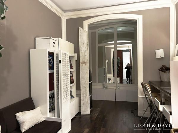 CENTRE VILLE DE MARSEILLE-PLATEAU DE 200m2 à proximité du Vieux-Port. DOUBLE DESTINATION PROFESSIONNELLE ET HABITATION