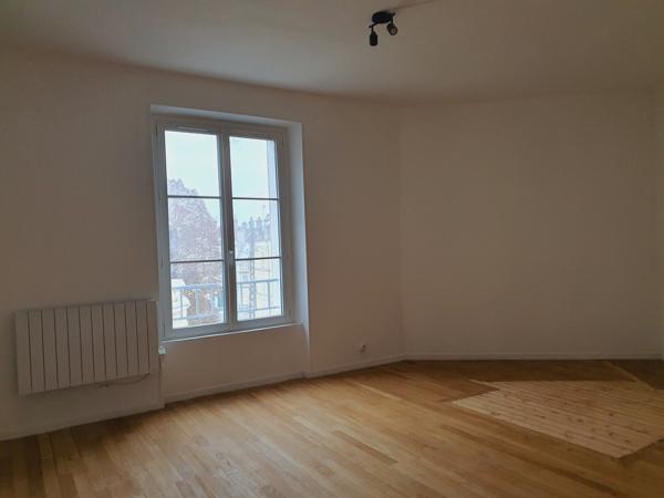 Général 2. Grand T2 rénové