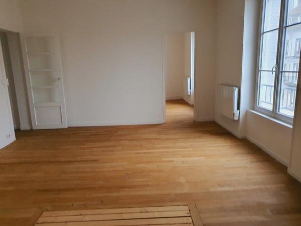 Général 2. Grand T2 rénové