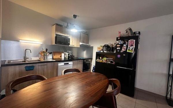 Appartement à louer    3 pièces • 69,50 m2 Bordeaux