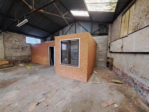 Parking à AUXI-LE-CHATEAU, 62390 -