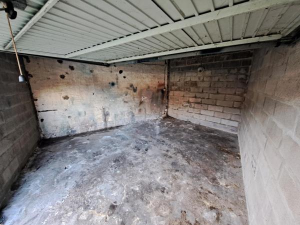 Parking à AUXI-LE-CHATEAU, 62390 -