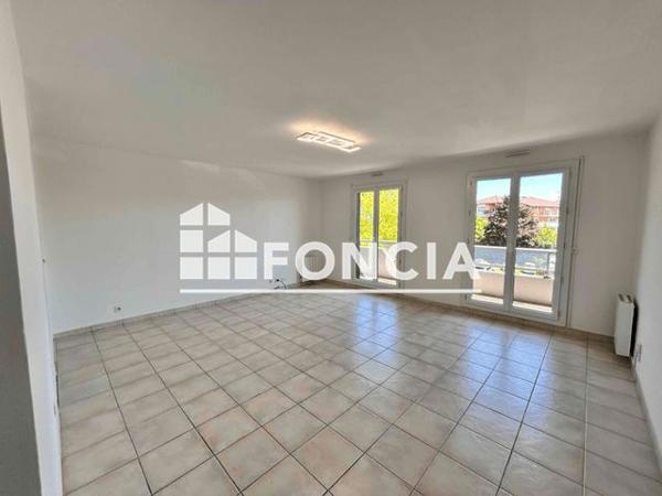 Location Studio 35.93 m² - 24-26 CHEMIN DE VESSY Ferney Voltaire 01210