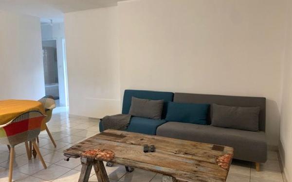 Maison à louer    3 pièces • 55,48 m2 Saint-Gilles