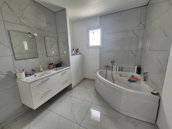 Berre-l'Étang (13130) Villa récente 5 pièces sur un terrain de 520 m²