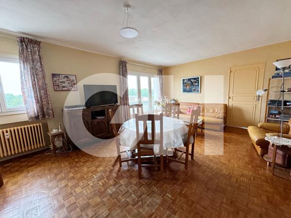 VENTE : appartement de 5 pièces (101 m²) à MAUBEUGE