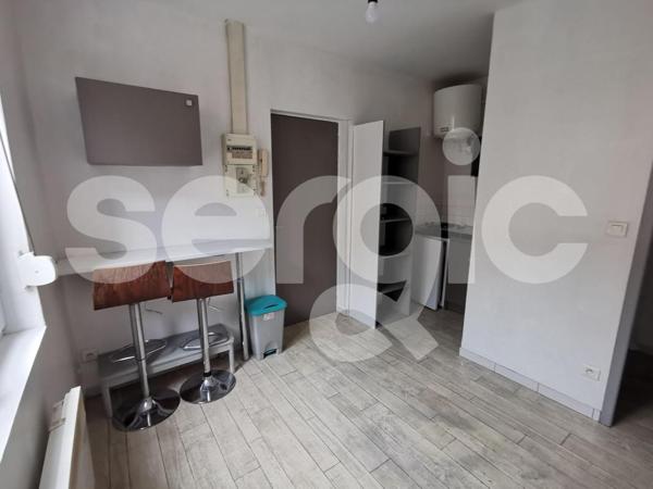 Location 1 Pieces 11 80000 Amiens 25 1531 01 0001