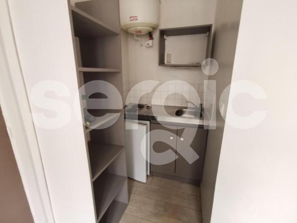 Location 1 Pieces 11 80000 Amiens 25 1531 01 0001