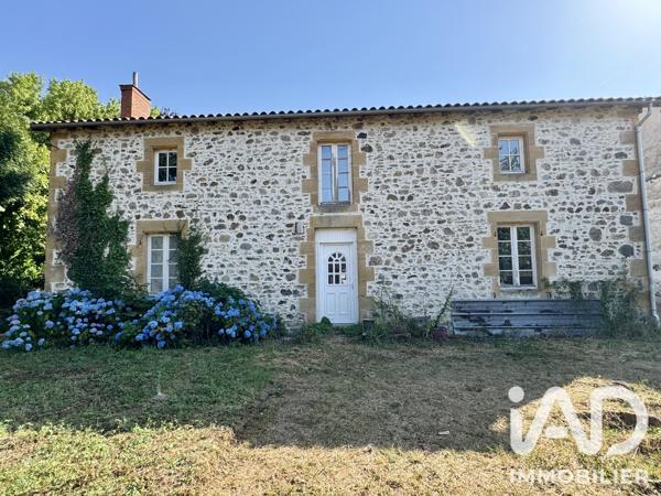 Maison à vendre 6 pièces 204 m² Saint-Maurice-des-Lions