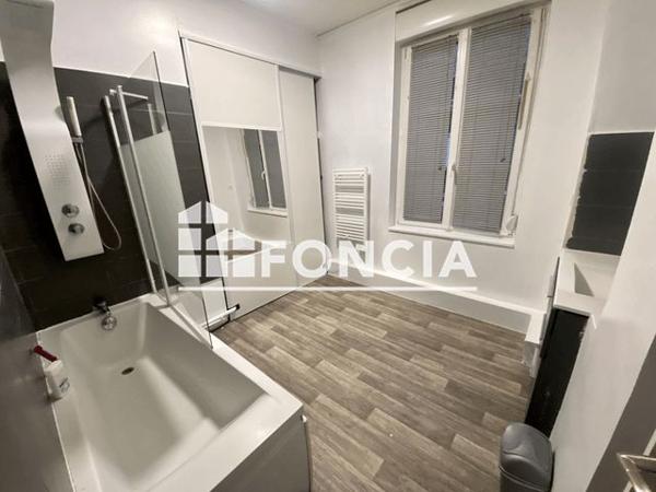 Location Appartement 3 pièces 74.7 m² - 19 RUE DE MULHOUSE Tourcoing 59200