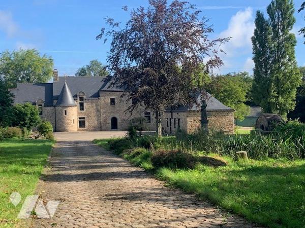 Propriété de caractère 
possibilité d'acquisition de terrains supplémentaires.
contactez l'Office.