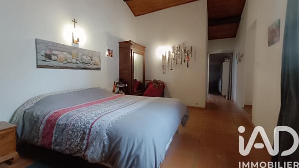 Immeuble à vendre 257 m² Claira