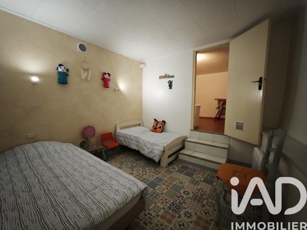 Immeuble à vendre 257 m² Claira