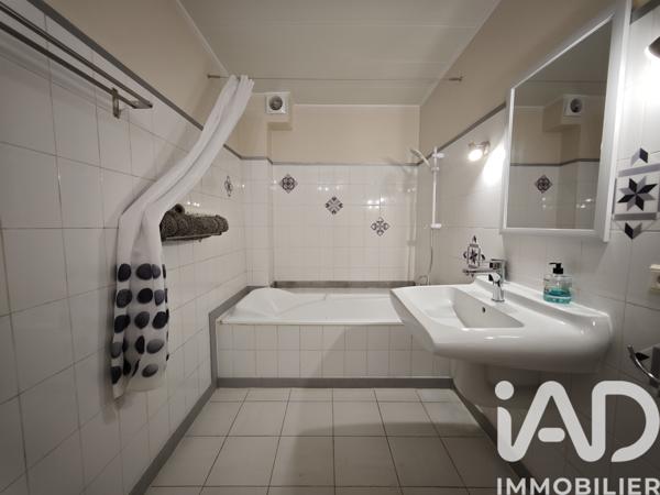 Immeuble à vendre 257 m² Claira