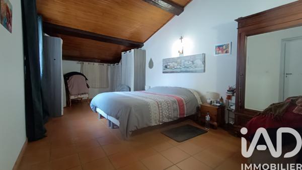 Immeuble à vendre 257 m² Claira