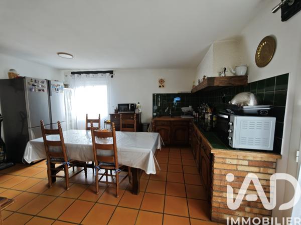 Immeuble à vendre 257 m² Claira