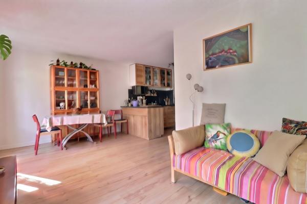 Appartement 2 pièces lumineux à vendre à ST DENIS - Porte de Paris - Stade de France