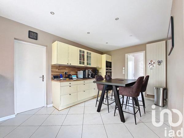 Maison à vendre 5 pièces 184 m² Saint-Amand-les-Eaux