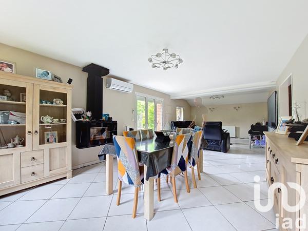 Maison à vendre 5 pièces 184 m² Saint-Amand-les-Eaux