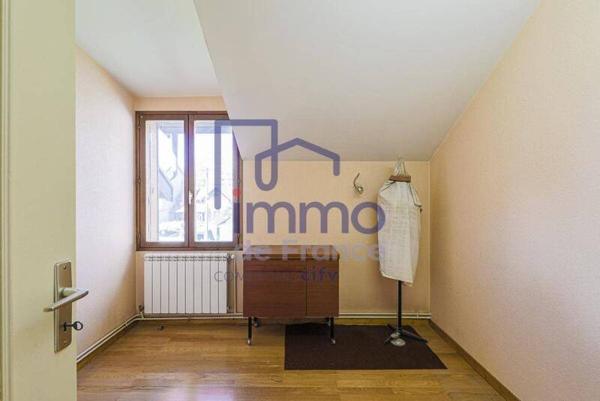 Maison 5 pièces                                        - 38100 Grenoble Réf : 21621-IMMODEFRANCE69
