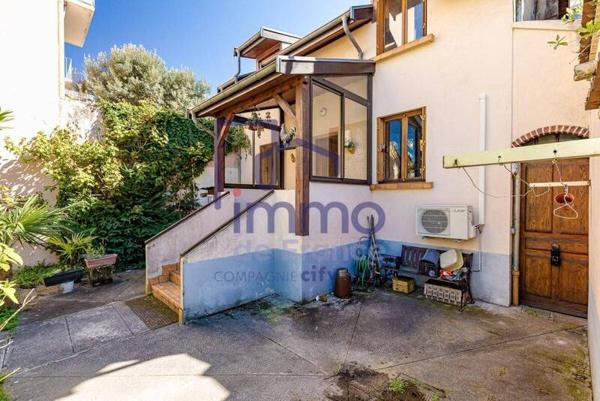 Maison 5 pièces                                        - 38100 Grenoble Réf : 21621-IMMODEFRANCE69