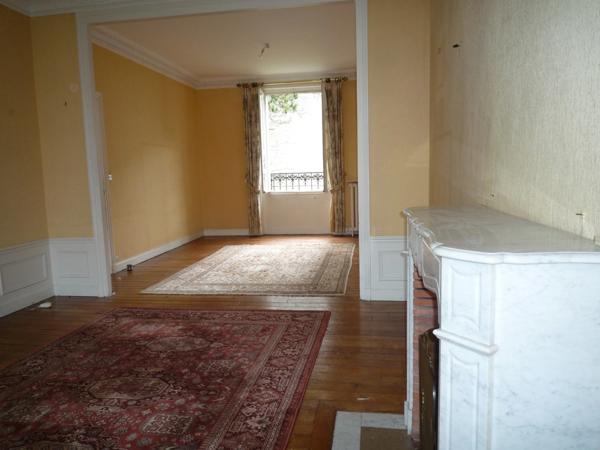 Maison à vendre 10 pièces CHATEAU THIERRY (02)